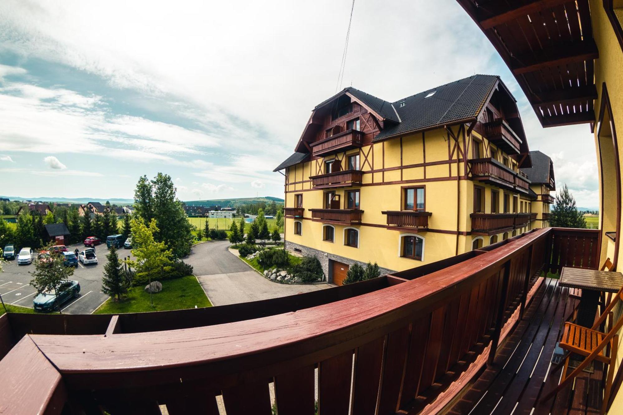Tatrystay Apartments Tatranska Vel'ka Lomnica Bilik gambar